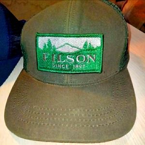 Filson logger mesh hat . NWOT tags . Green